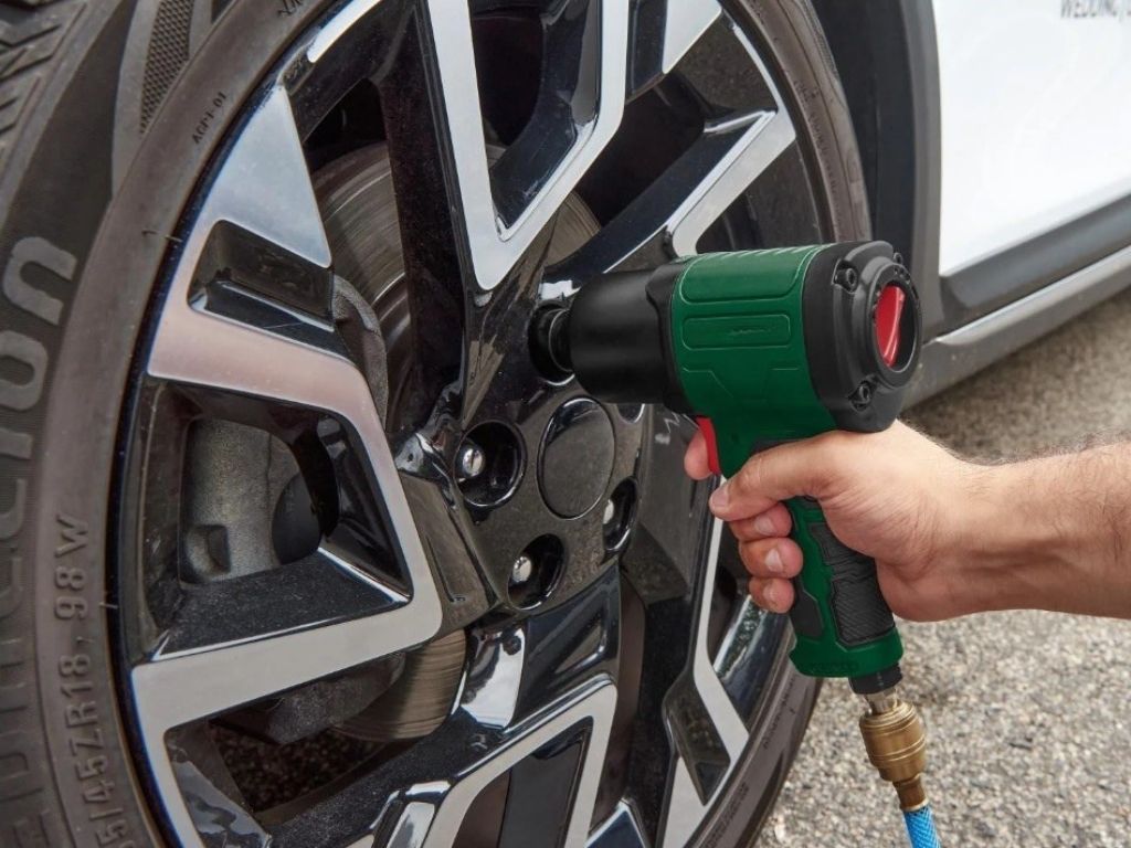 Pneumatický rázový uťahovač PDSS 850 A1 (1)
